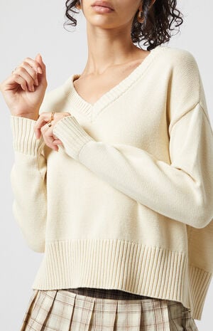 Eliza V-Neck Pullover Sweater image number 2