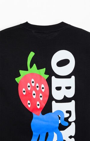 Strawberry T-Shirt image number 4