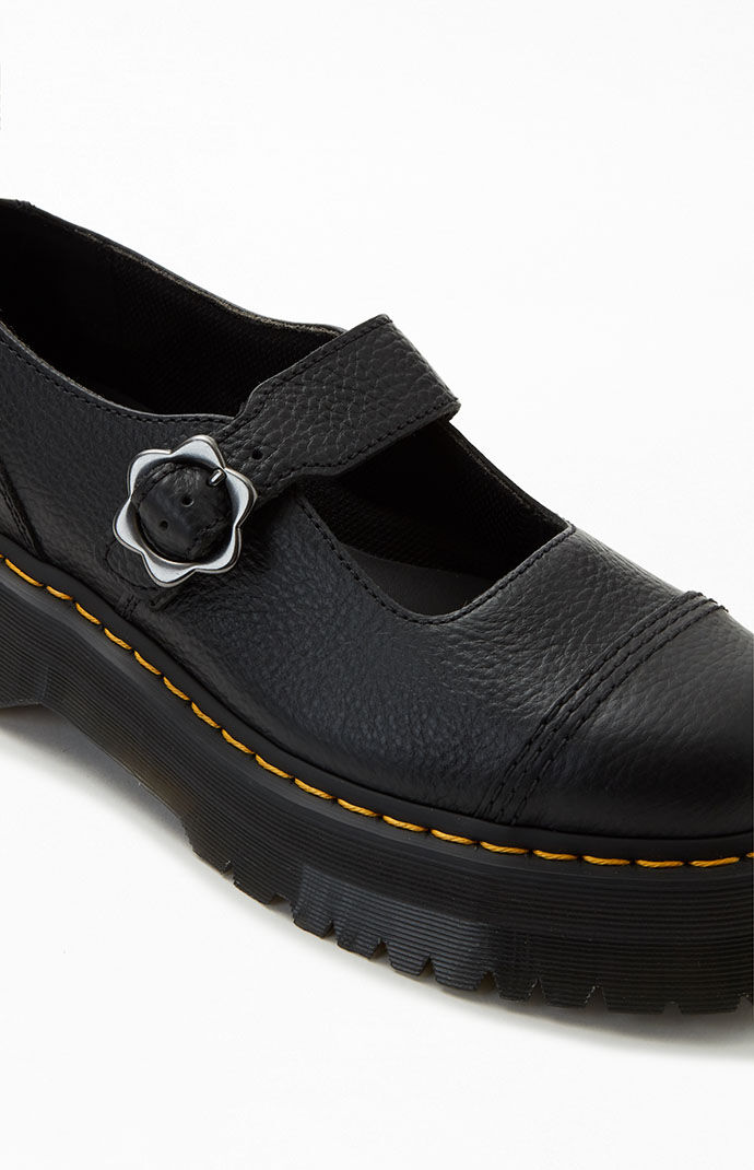 急げ！完売前に★Dr. Martens Addina フラワーバックル シューズ Addina Flower Buckle Leather Platform Shoes in Black Milled