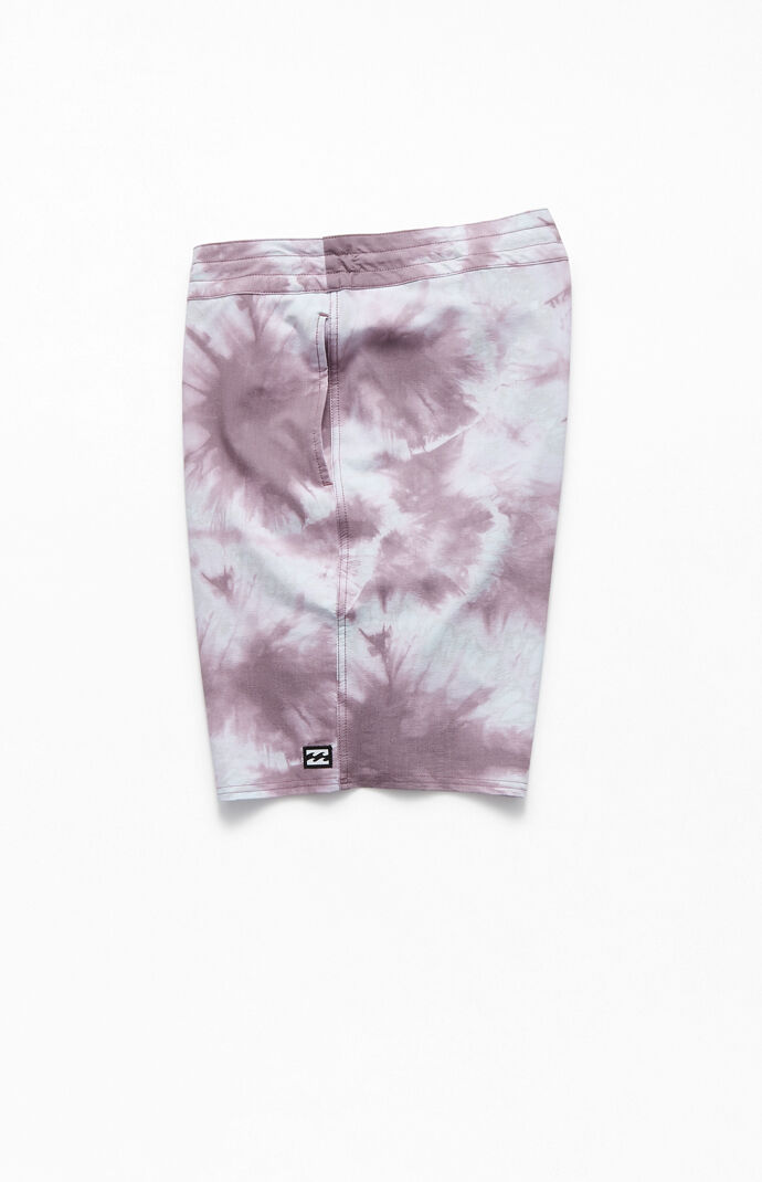 All Day Riot LT 19" Boardshorts