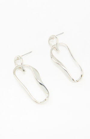 Claire Metal Drop Earrings image number 3