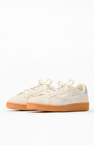 Women's Silver Club C Grounds UK Sneakers image number 2