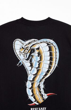 Strike T-Shirt image number 4