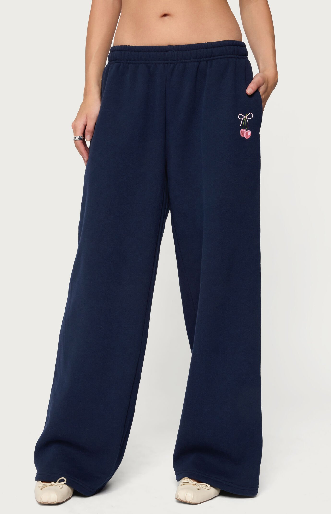 Edikted I Don't Chase Attract Sweatpants