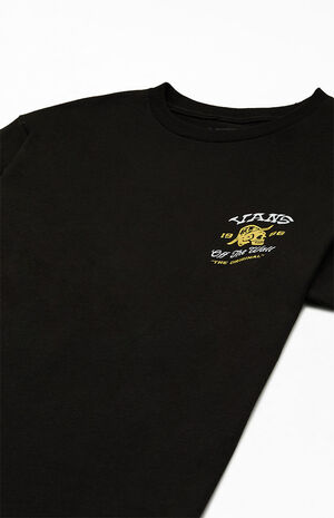 Middle Of Nowhere T-Shirt image number 3