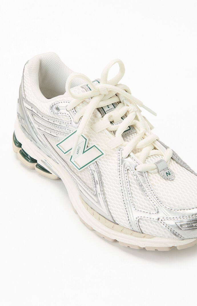 バズる !! New Balance ♥ 1906R Silver llic Pukas-Surf-Shop-Shoe-New-