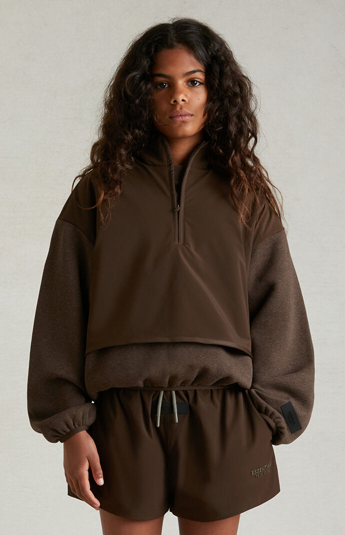 FEAR OF GODフィアオブゴッドNylon Fleece Mockneck Tシャツ Kids Fear of God Essentials Heather Wood Nylon Fleece Mock