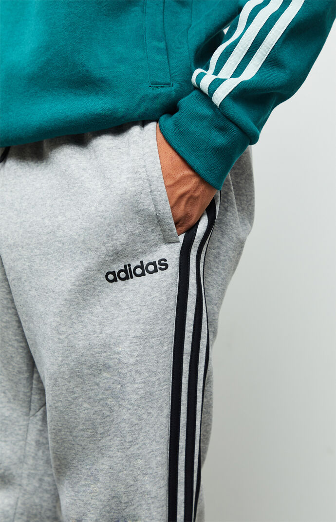 3-Stripe Fleece Sweatpant