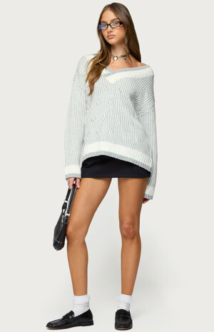 Lila v Neck Cable Knit Sweater image number 5