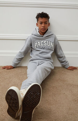 Basic Hoodie image number 1