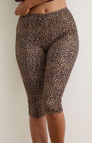 Priu Leopard Capri Pants image number 2