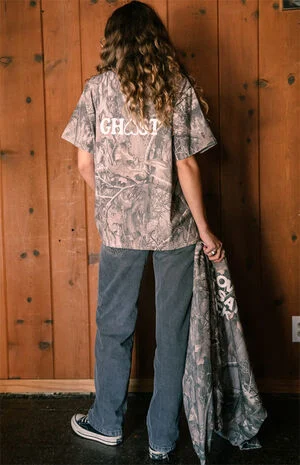 Camo Lonely Hearts Essential T-Shirt image number 4