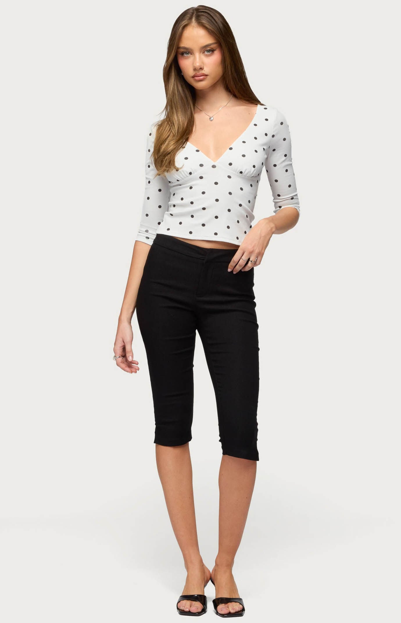 Edikted Katey V Neck Polka Dot Top