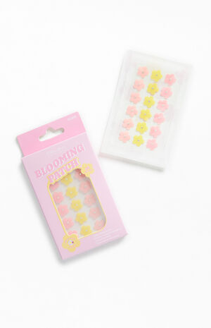 36 Pack Blooming Acne Patches image number 3