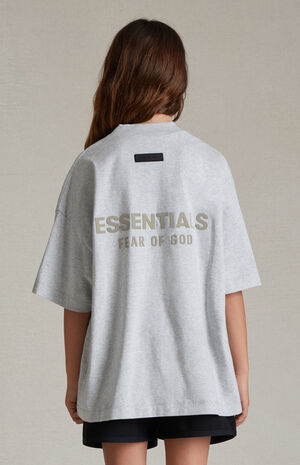 Essentials Light Heather Grey V-Neck T-Shirt image number 4