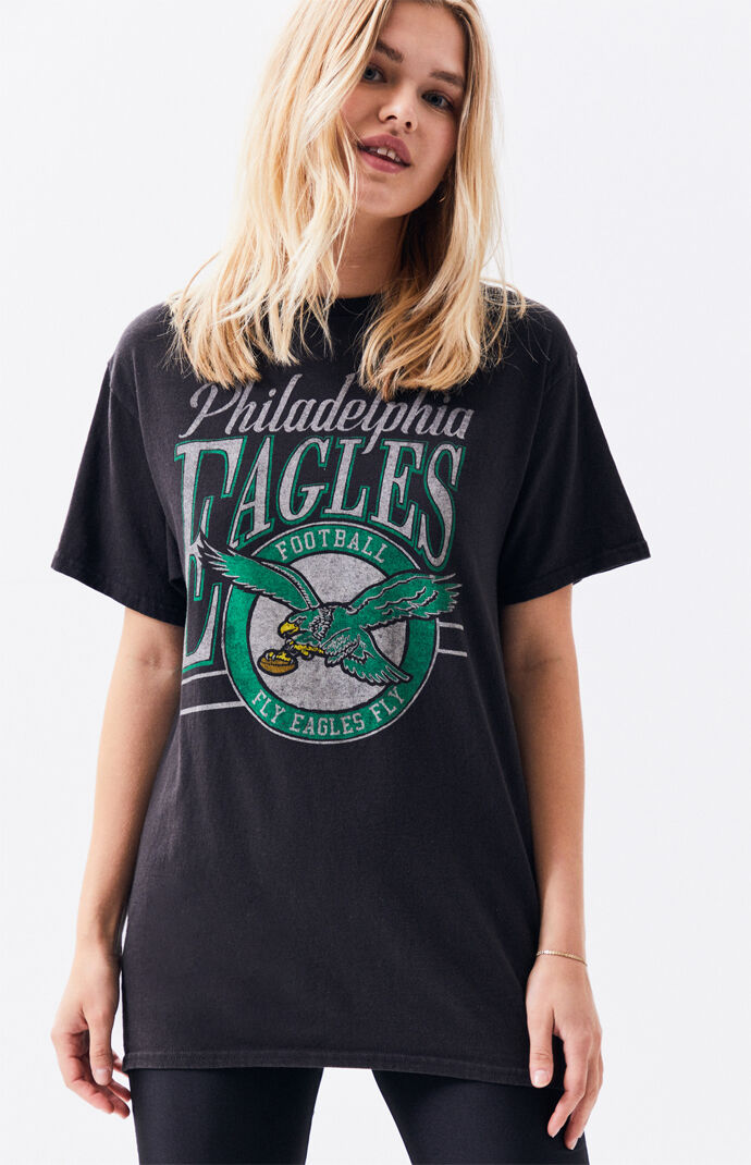 philadelphia eagles female shirts