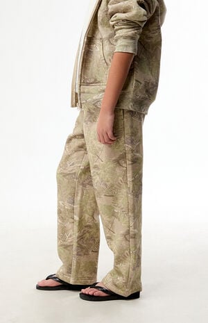 Camo Baggy Sweatpants image number 3