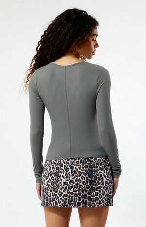 Queen Long Sleeve Cropped T-Shirt image number 3