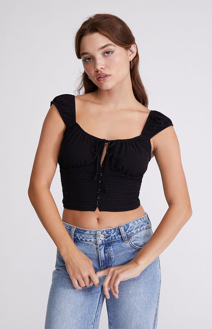 La hearts on sale keyhole smocked top