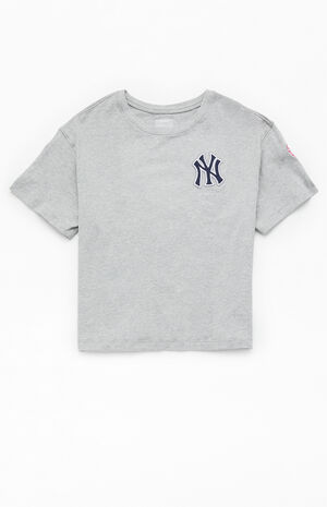 Kids NY Yankees Classic Boxy T-Shirt image number 2
