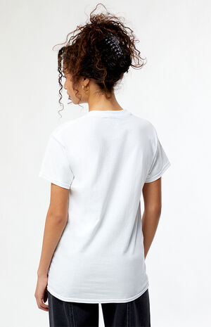 Disney Mickey & Minnie Kiss T-Shirt image number 3