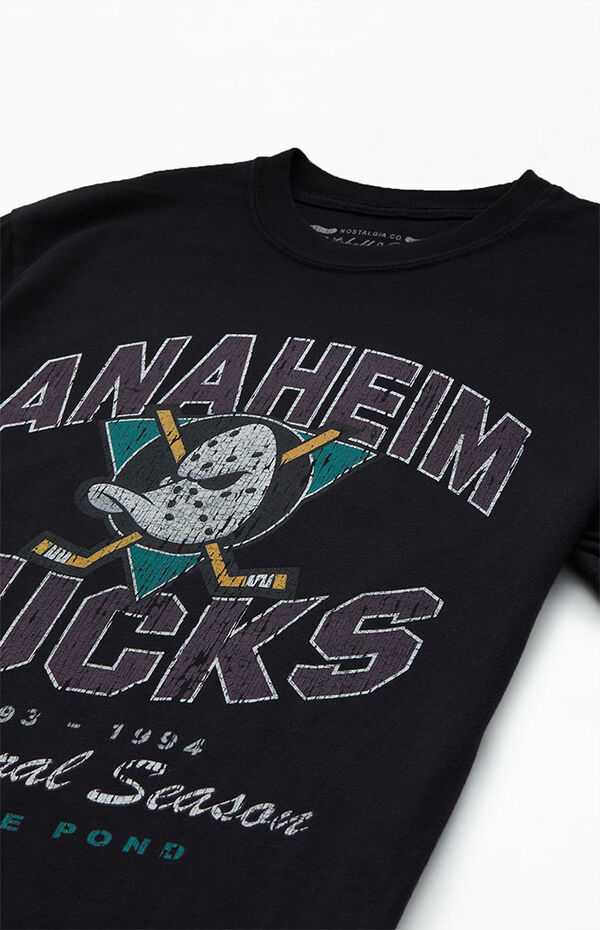 Mitchell & Ness San Jose Sharks Distressed Logo Black T-Shirt, Men's, Medium