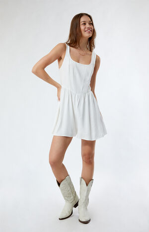 Linen Romper image number 4