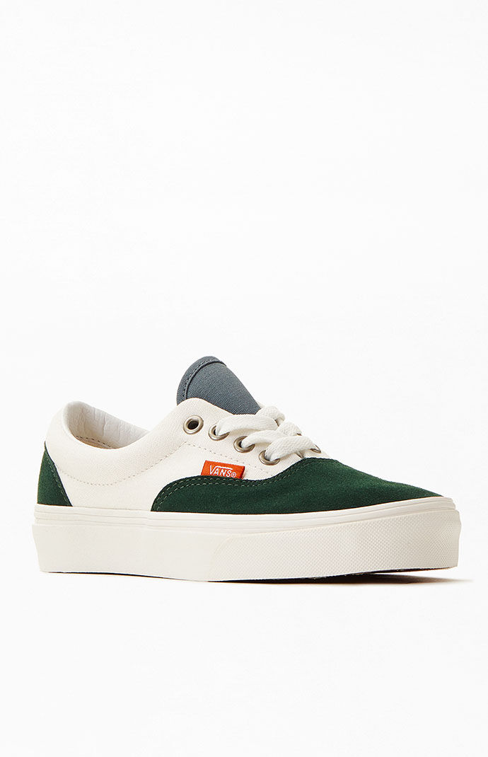 White vans deals new era