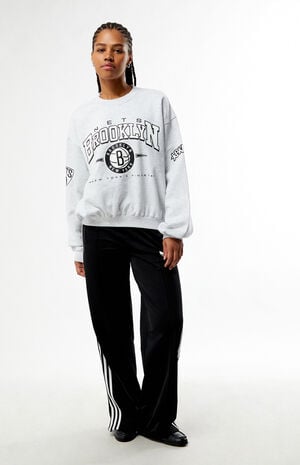 Brooklyn Nets Crew Neck Sweatshirt image number 5