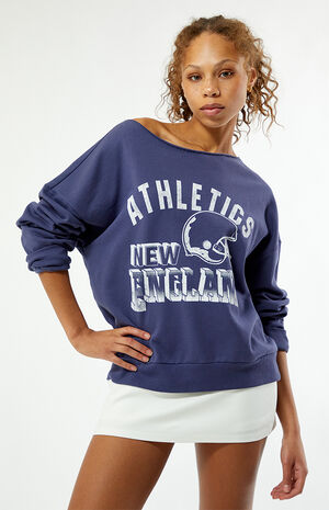 Athletics New England off-The-Shoulder Sweatshirt image number 1