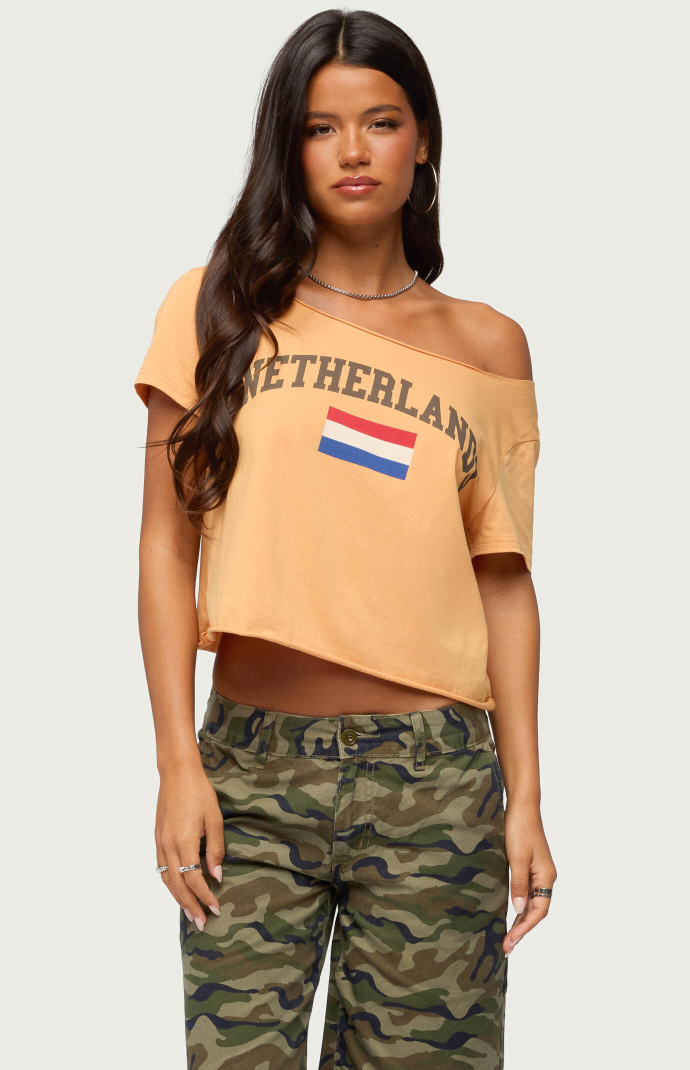 Edikted Netherlands Off-The-Shoulder T-Shirt