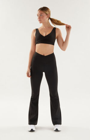 PAC WHISPER Active Blaire Crossover Sports Bra image number 4