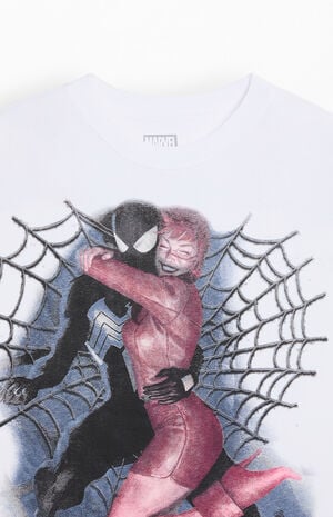 Spider-Man Loves Mary Jane T-Shirt image number 2