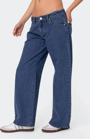 Petite Raelynn Washed Low Rise Jeans image number 4