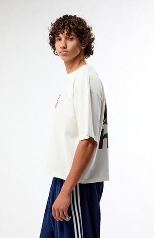 Lonely Hearts Club Cropped Boxy T-Shirt image number 3