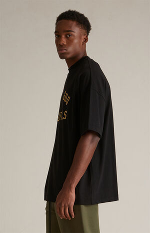 Black Crew Neck T-Shirt image number 3