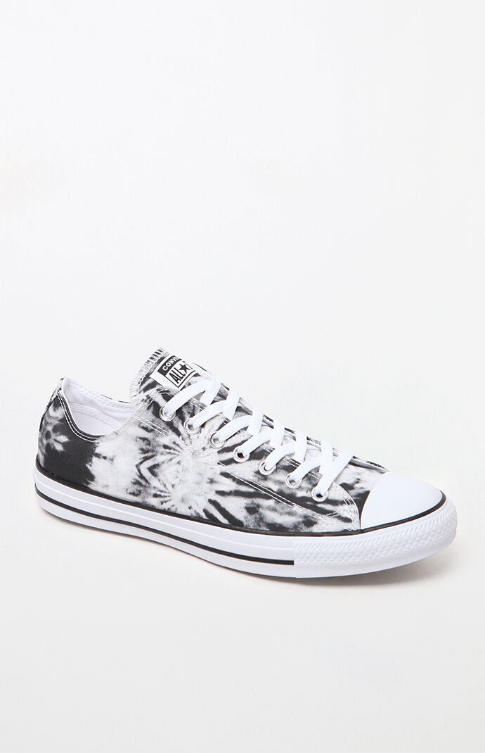 chuck taylor all star tie dye low top