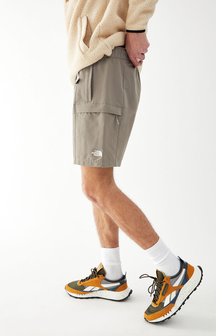 Classic V Belted Shorts