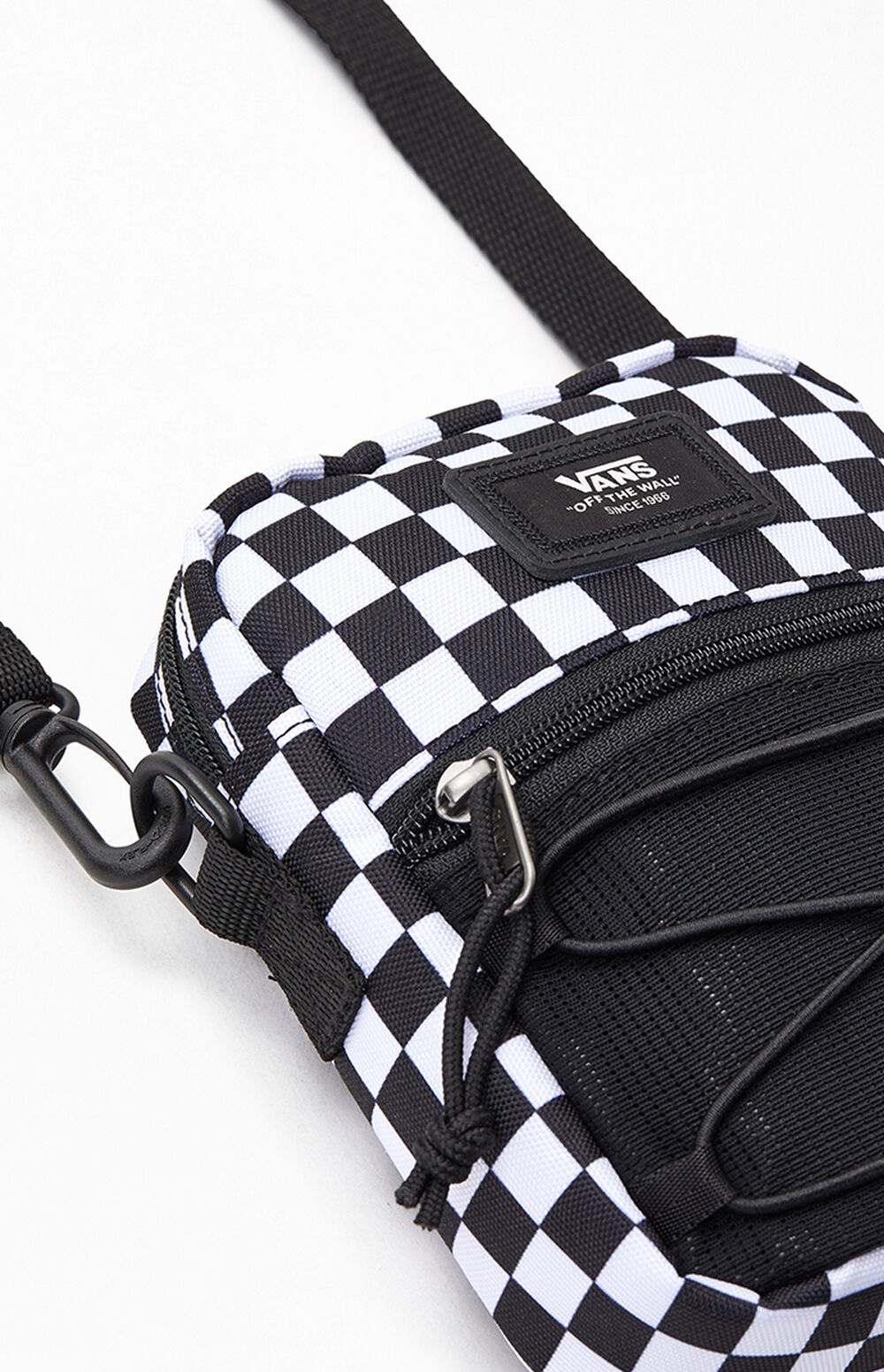 chain handle shoulder bag