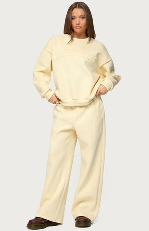 Jaylie Edikted Sweatshirt image number 4