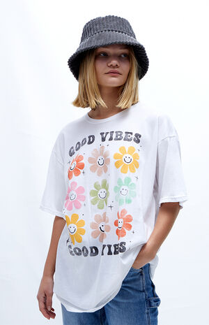 Good Vibes Daisy T-Shirt Good Vibes Daisy T-Shirt image number null
