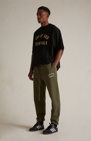 Black Crew Neck T-Shirt image number 6