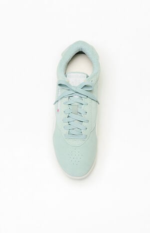 Women's Green Freestyle Lo Sneakers image number 5