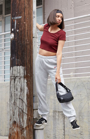 Burgundy Zelly Basic T-Shirt image number 3