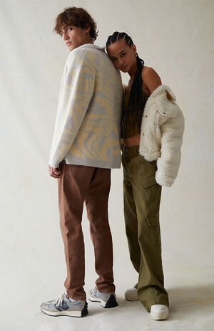 Comfort Stretch Brown Slim Jeans image number 3