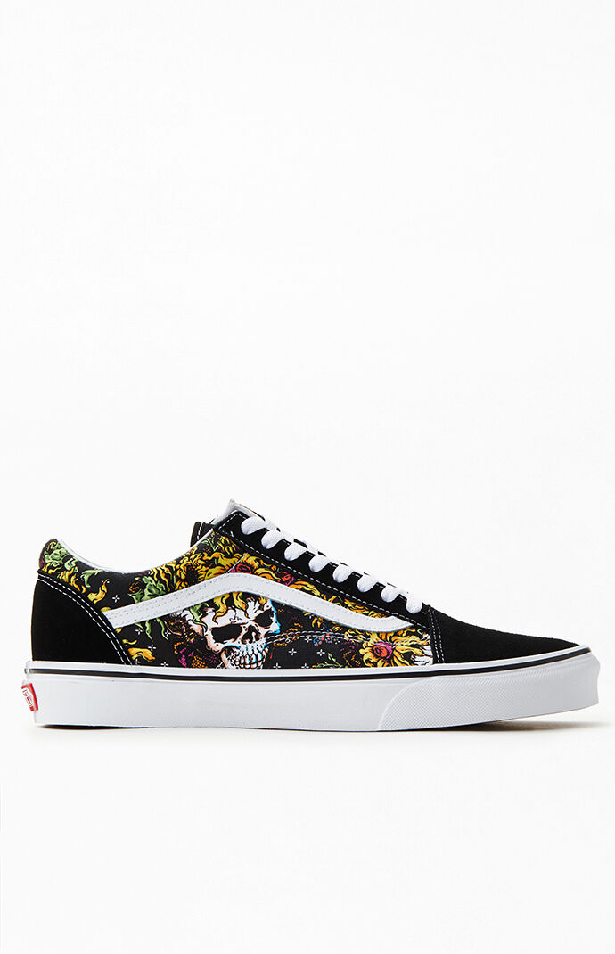 vans slip on beauty skull