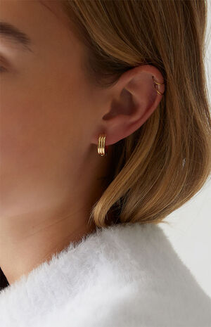 Ribbed Hoop Earrings image number 2