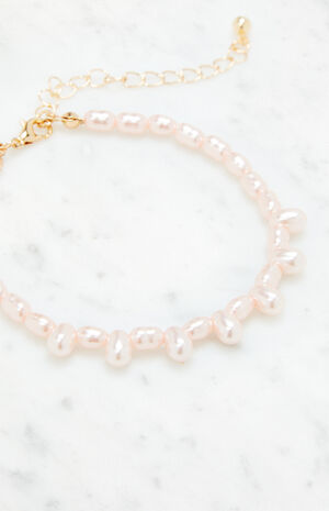 Pink Pearl Bracelet image number 2