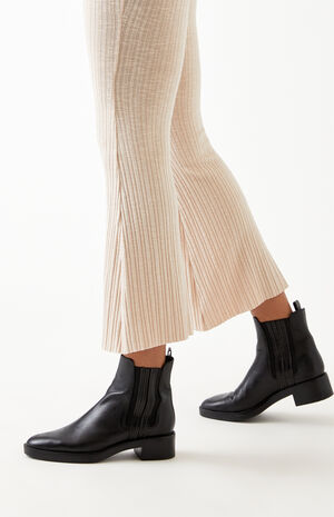 Ribbed Flare Pants image number 5