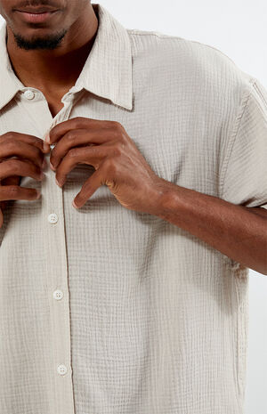 Gray Cropped Boxy Gauze Camp Shirt image number 2